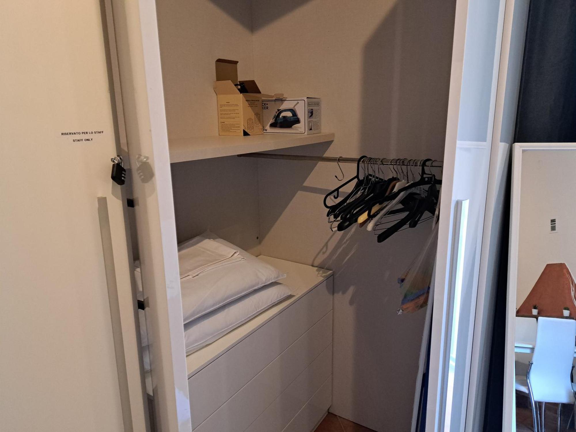 Dieghouse - Monolocale Con Cortile In Corte Lombarda Vicino Al Centro Monza Eksteriør billede