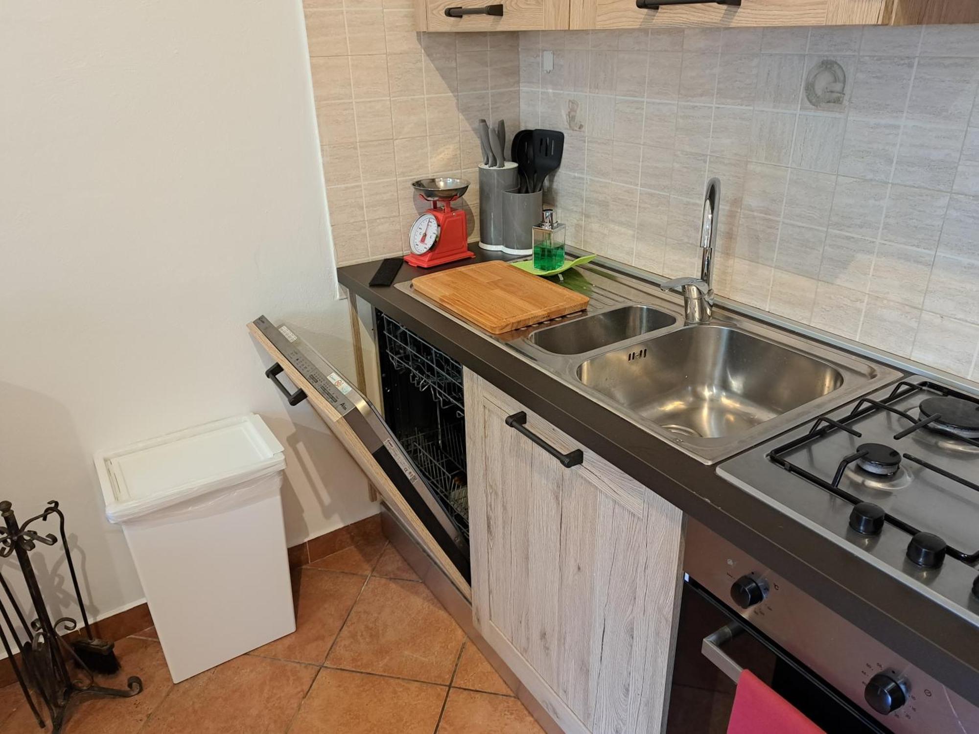 Dieghouse - Monolocale Con Cortile In Corte Lombarda Vicino Al Centro Monza Eksteriør billede